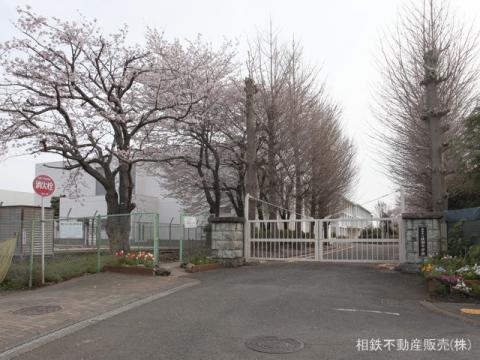 綾瀬市立綾瀬中学校(2023年3月)