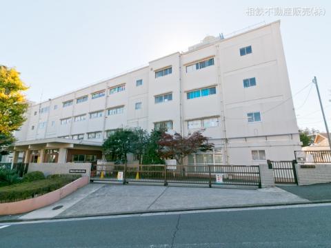 横浜市立万騎が原小学校(2021年11月)