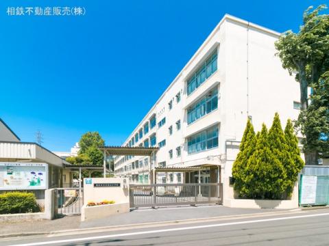 横浜市立左近山小学校(2021年5月)