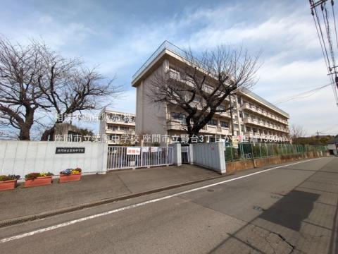 座間市立栗原中学校(2025年3月)