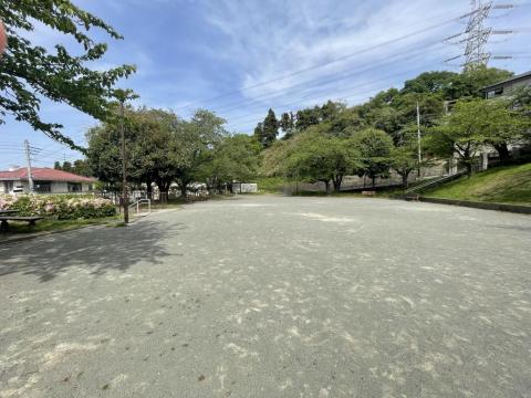 東側は尾月第一公園です(2023年4月)