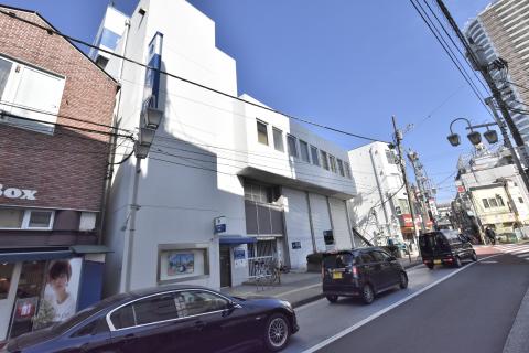 横浜銀行鶴ヶ峯支店(2023年2月)
