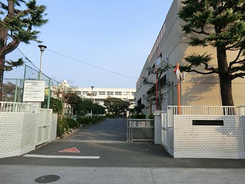 中和田中学校