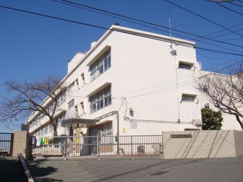 今宿小学校(2010年2月)