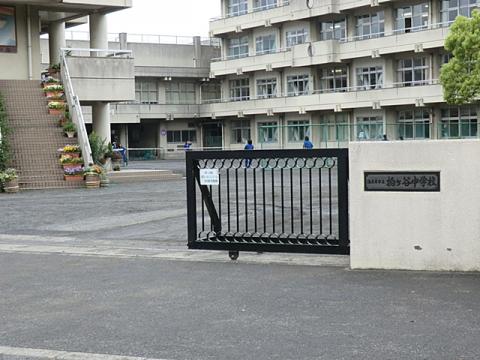 海老名市柏ヶ谷中学校