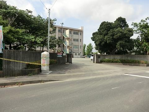 中新田小学校