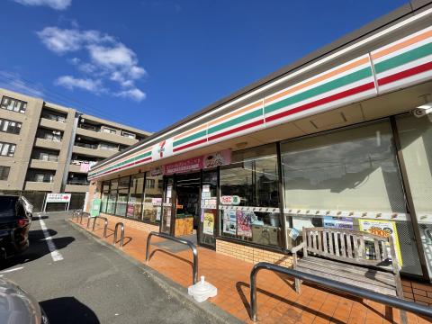 セブンイレブン　横浜泉桂坂店(2024年12月)