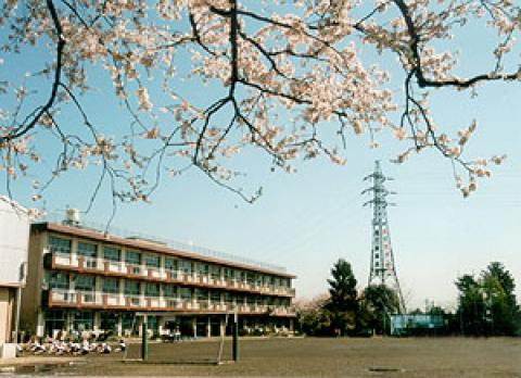 鶴ケ峯小学校