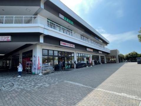 そうてつローゼン　徒歩3分（約240ｍ）