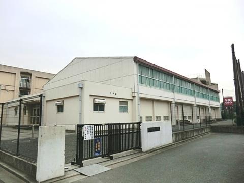下瀬谷中学校