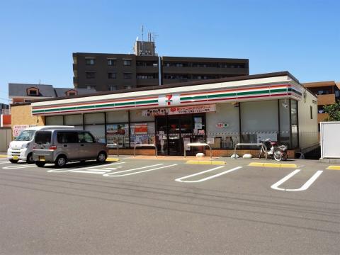 セブンイレブン横浜川島町西店(2018年7月)