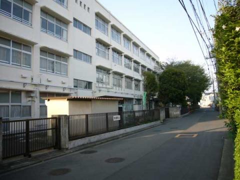 泉が丘中学校