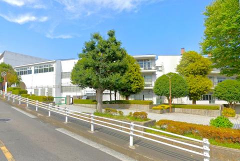 本牧中学校