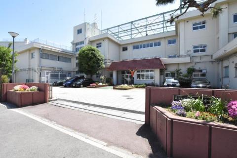 ご通学路も安心な道のりです(2023年5月)