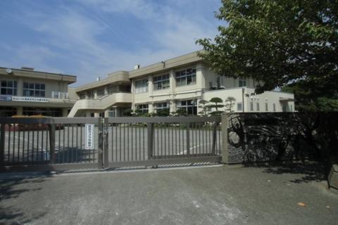 今泉中学校