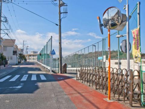 市立北の台中学校(2012年3月)