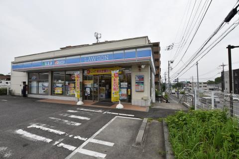 ローソン　二ツ橋町店