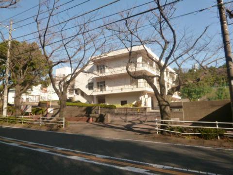 若葉台中学校(2012年12月)