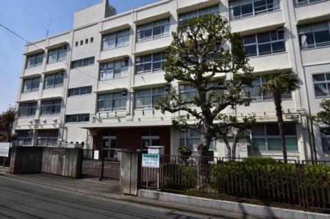 泉が丘中学校(2019年3月)