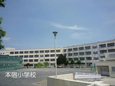 本宿小学校(2010年7月)