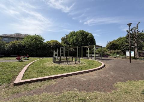 中屋敷中央公園