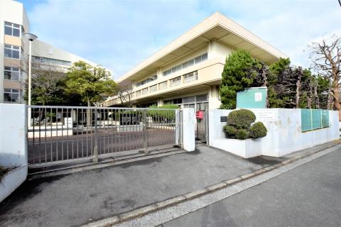 西谷中学校