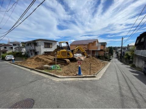 神奈川県横浜市金沢区富岡東１丁目