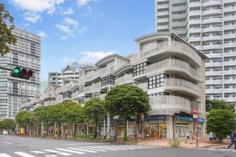 ヨコハマポートサイドロア参番館