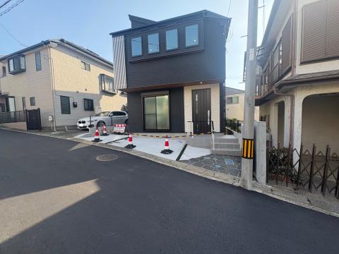 鶴ヶ峰本町二丁目新築戸建て