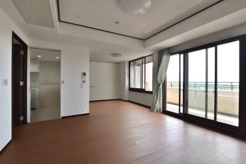～最上階ペントハウス住戸～　サン・ステージ緑園都市東の街２番館