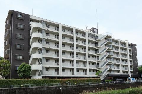 コーラル和田町　２階