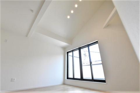 ≪収納が豊富×リビング吹き抜け≫ 旭区南希望が丘新築戸建