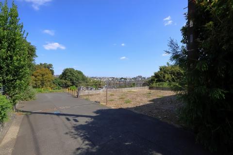 神奈川区三ツ沢上町　土地