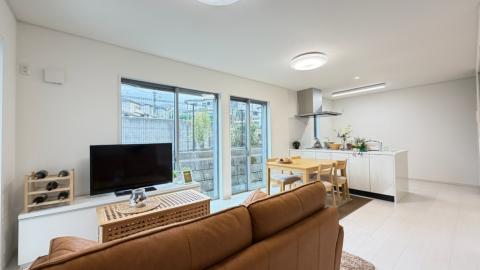 全２棟〈ZEH水準〉中尾１丁目　新築戸建　１号棟