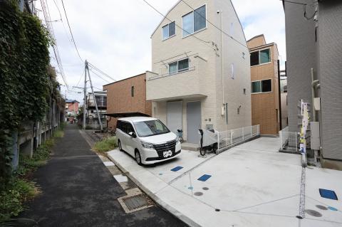 前面道路含む現地写真